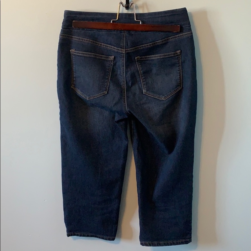 Pull On Jean Capris - Picture 3 of 4